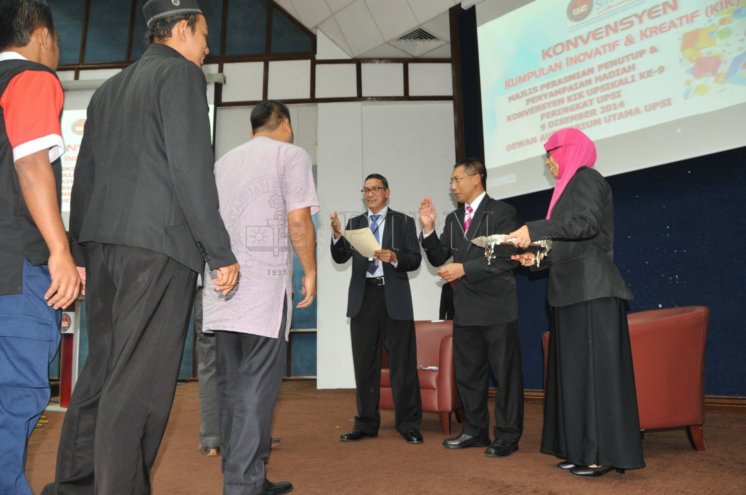 PRO 14 126 KIKPRO 2584